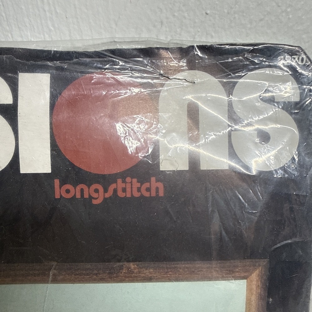 Dimensions Winter Delivery long stitch kit Vintage 1984 - Picture 2 of 7